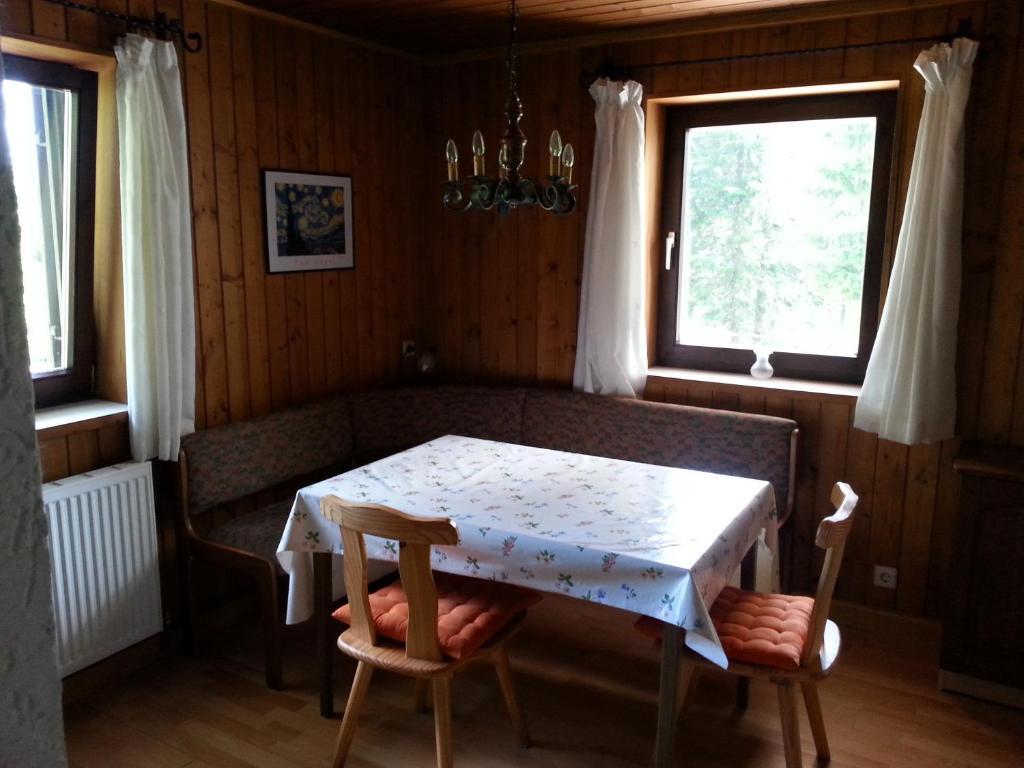 Fichtenblockhuette Sonnenalpe Nassfeld Quarto foto