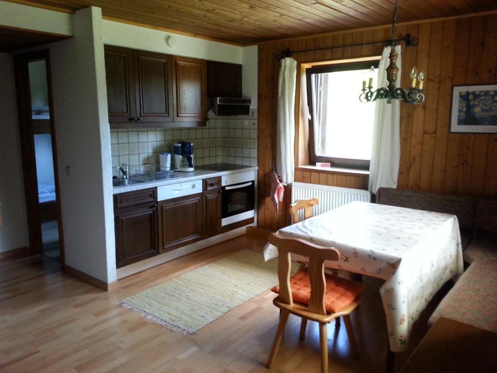 Fichtenblockhuette Sonnenalpe Nassfeld Quarto foto